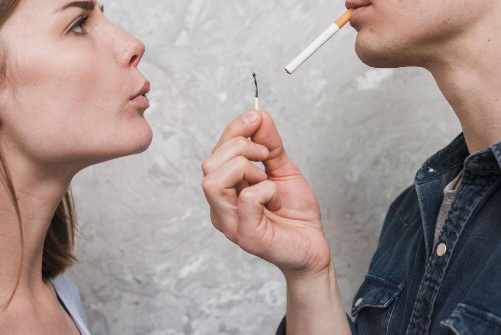 analizaremos cómo el tabaco afecta a tu boca y por qué es crucial dejar de fumar para mantener una sonrisa saludable.